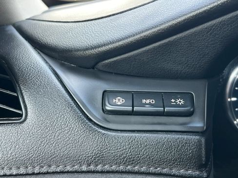 Used 2016 Cadillac Escalade ESV Premium AWD/4WD image 20