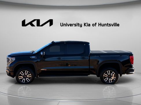 Used 2024 GMC Sierra 1500 AT4 w/ Technology Package image 4