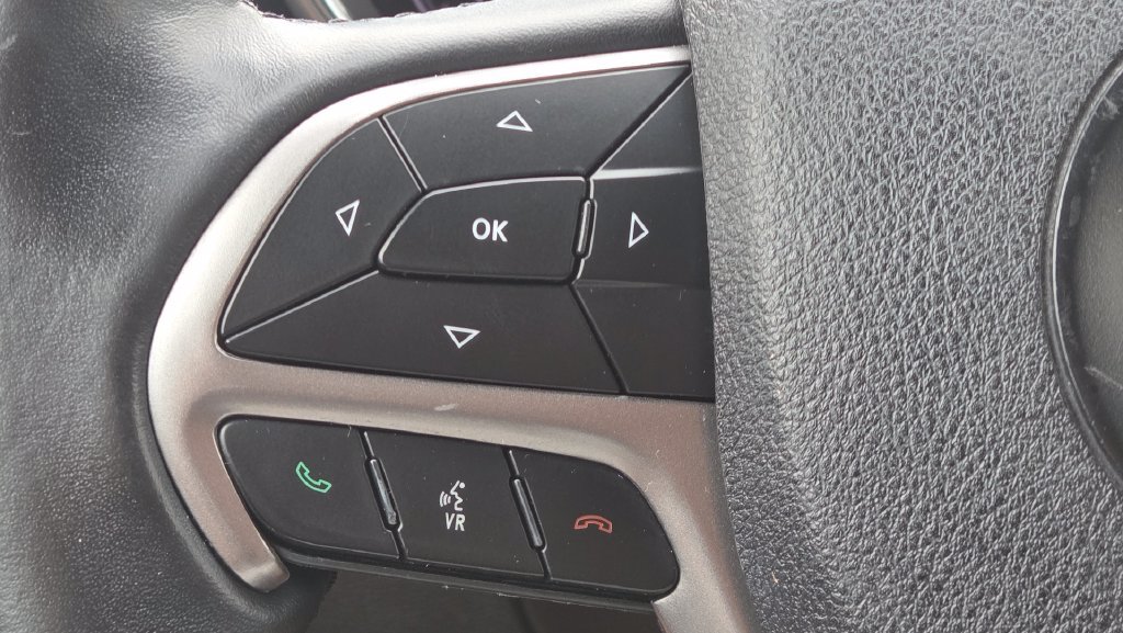 Used 2018 Jeep Grand Cherokee Altitude AWD/4WD image 30