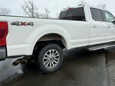 Used 2021 Ford F250 Lariat image 10