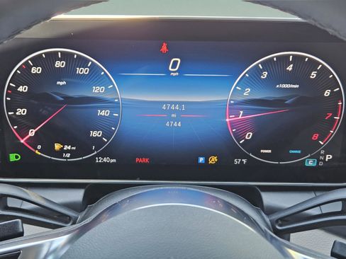 Used 2026 Mercedes-Benz GLC 300 image 8