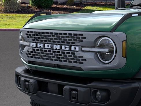 New 2025 Ford Bronco Badlands image 19