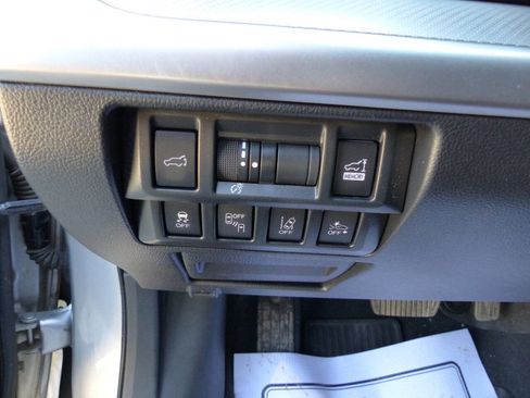 Used 2018 Subaru Outback 2.5i Premium AWD/4WD image 21