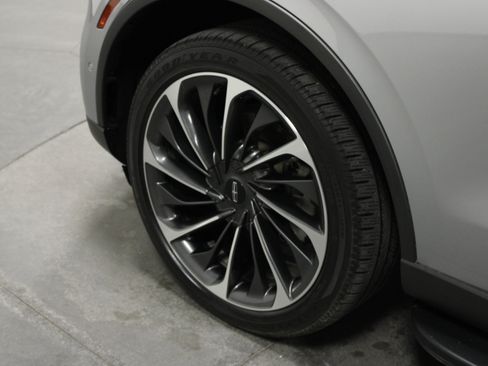 Used 2022 Lincoln Aviator Reserve w/ Equipment Group 201A AWD/4WD image 10