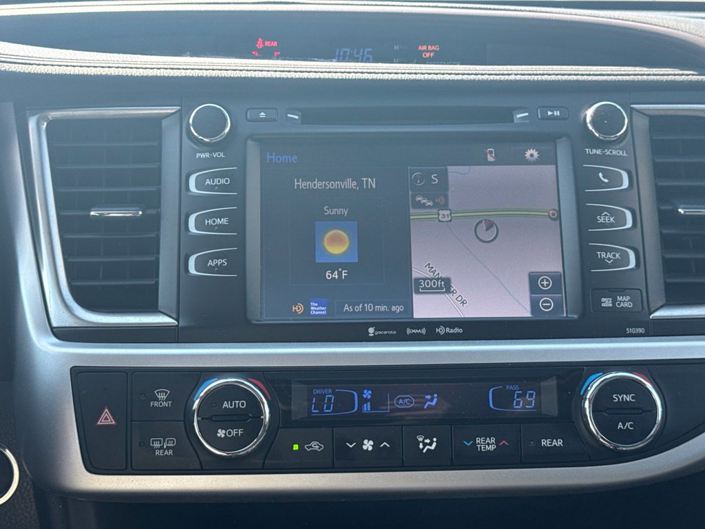 Used 2019 Toyota Highlander XLE AWD/4WD image 23