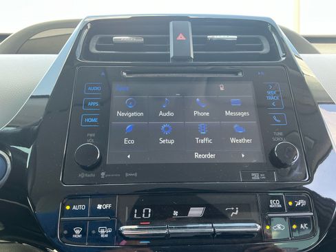 Used 2017 Toyota Prius Three FWD image 28