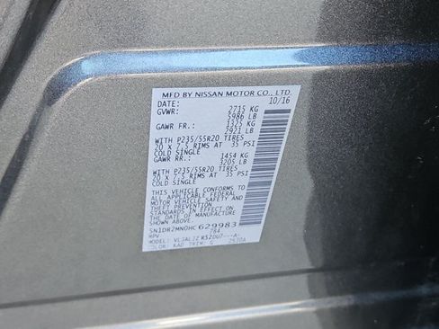 Used 2017 Nissan Pathfinder Platinum FWD image 28