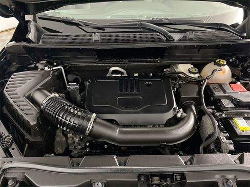 Used 2023 GMC Acadia SLE w/ Driver Convenience Package image 24