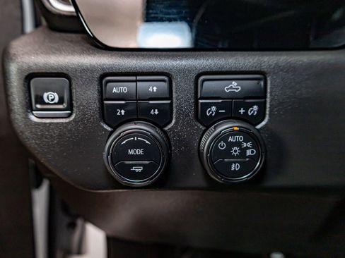 Used 2024 Chevrolet Silverado 1500 RST w/ Z71 Off-Road Package image 21