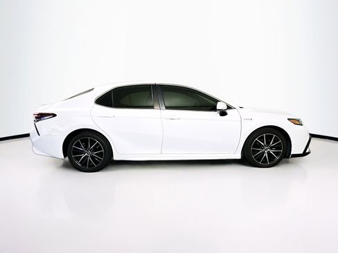 Used 2021 Toyota Camry SE FWD image 10