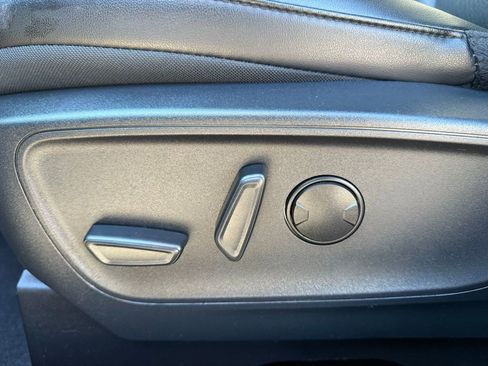 Used 2025 Ford Escape ST-Line image 21