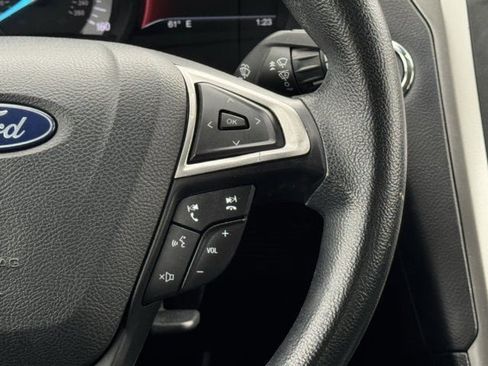 Used 2020 Ford Fusion SE image 16