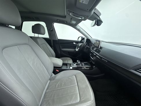 Used 2018 Audi Q5 Prestige w/ Prestige Package image 7