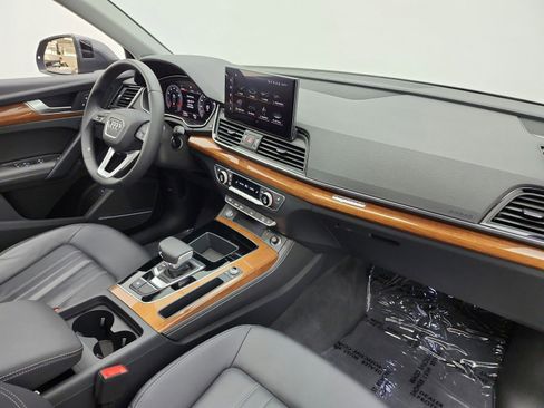Used 2023 Audi Q5 2.0T Premium Plus w/ Premium Plus Package AWD/4WD image 38