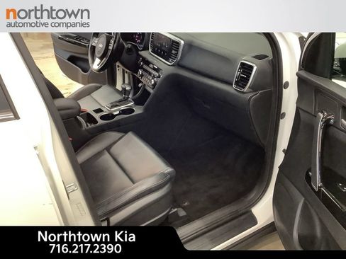 Used 2021 Kia Sportage EX AWD/4WD image 12