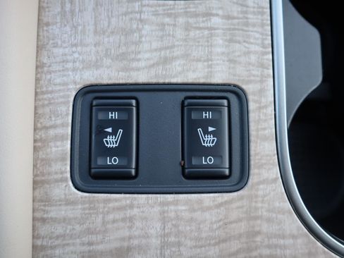 Certified 2024 Nissan Murano SV image 28