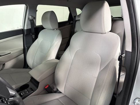 Used 2019 Hyundai Tucson Value FWD image 13
