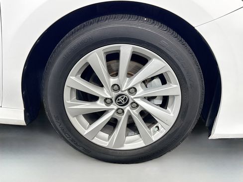 Used 2022 Toyota Camry LE image 31