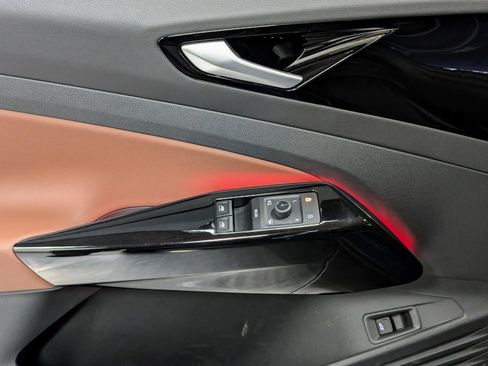 Used 2021 Volkswagen ID.4 Pro S image 14