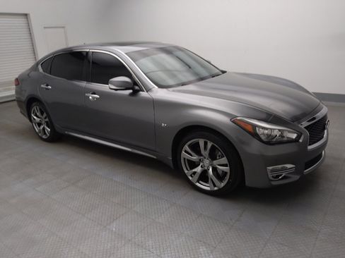 Used 2018 INFINITI Q70 L 3.7 image 11