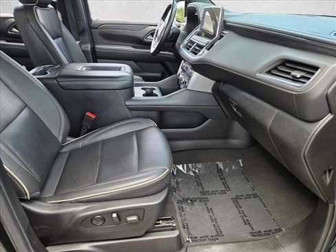 Used 2024 GMC Yukon SLT RWD image 20