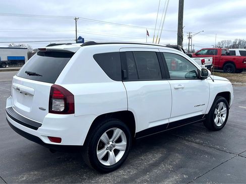 Used 2014 Jeep Compass Latitude w/ Sun/Sound Group image 3