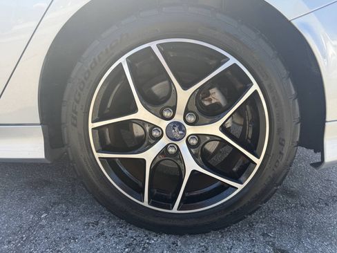 Used 2015 Ford Focus SE w/ SE Sport Package FWD image 26
