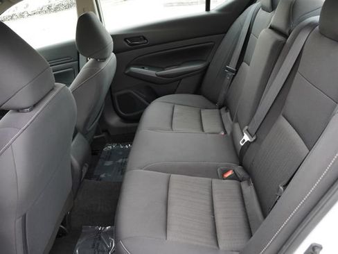 Used 2025 Nissan Altima 2.5 SV FWD image 17