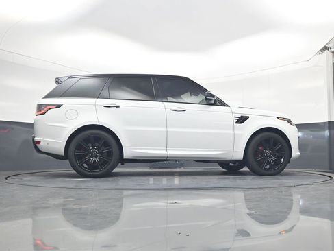 Used 2022 Land Rover Range Rover Sport HST image 24