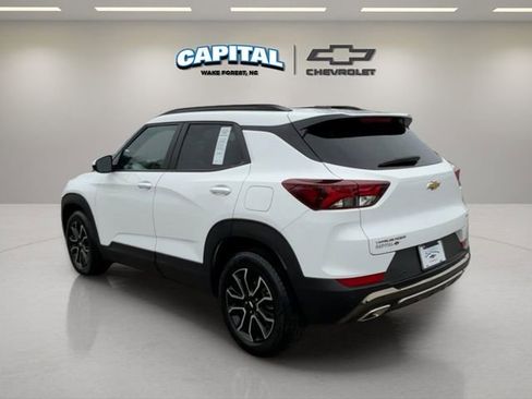 Used 2023 Chevrolet TrailBlazer ACTIV w/ Convenience Package image 3