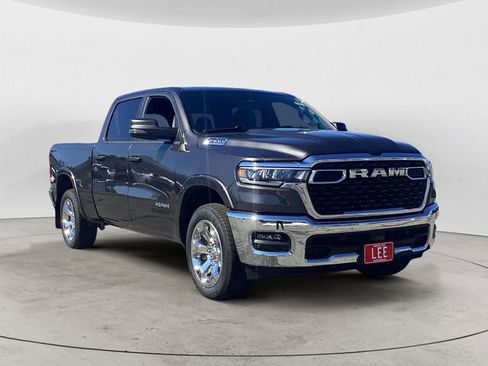 New 2026 RAM 1500 4x4 Crew Cab image 8