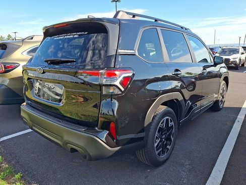 Certified 2026 Subaru Forester Premium w/ Premium/Limited Package AWD/4WD image 6