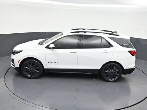 Used 2023 Chevrolet Equinox RS FWD image 19