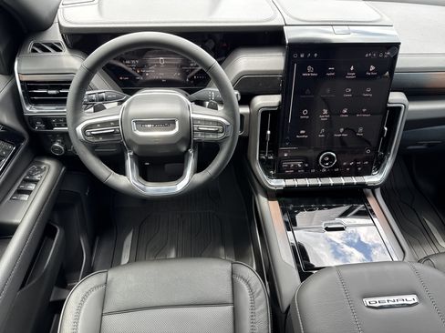 New 2026 GMC Yukon Denali AWD/4WD image 18