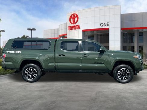 Certified 2021 Toyota Tacoma TRD Sport w/ TRD Premium Sport Package AWD/4WD image 3
