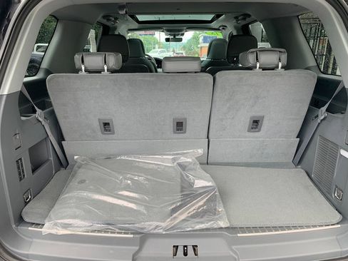 Used 2018 Lincoln Navigator Reserve w/ Technology Package AWD/4WD image 5