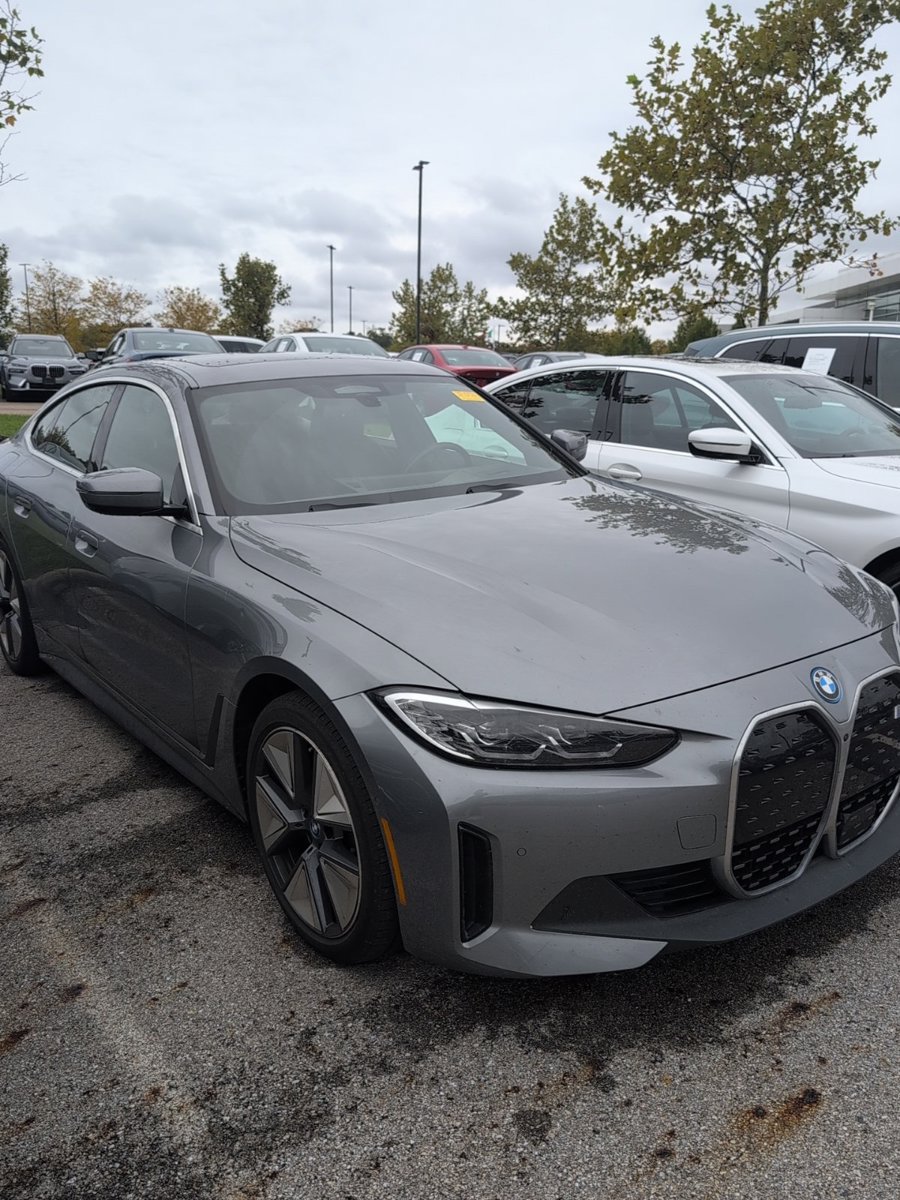 Used 2024 BMW i4 eDrive40 w/ Premium Package RWD image 5