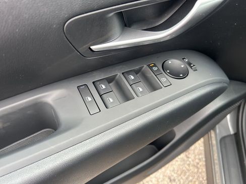 New 2026 Hyundai Tucson SE image 9