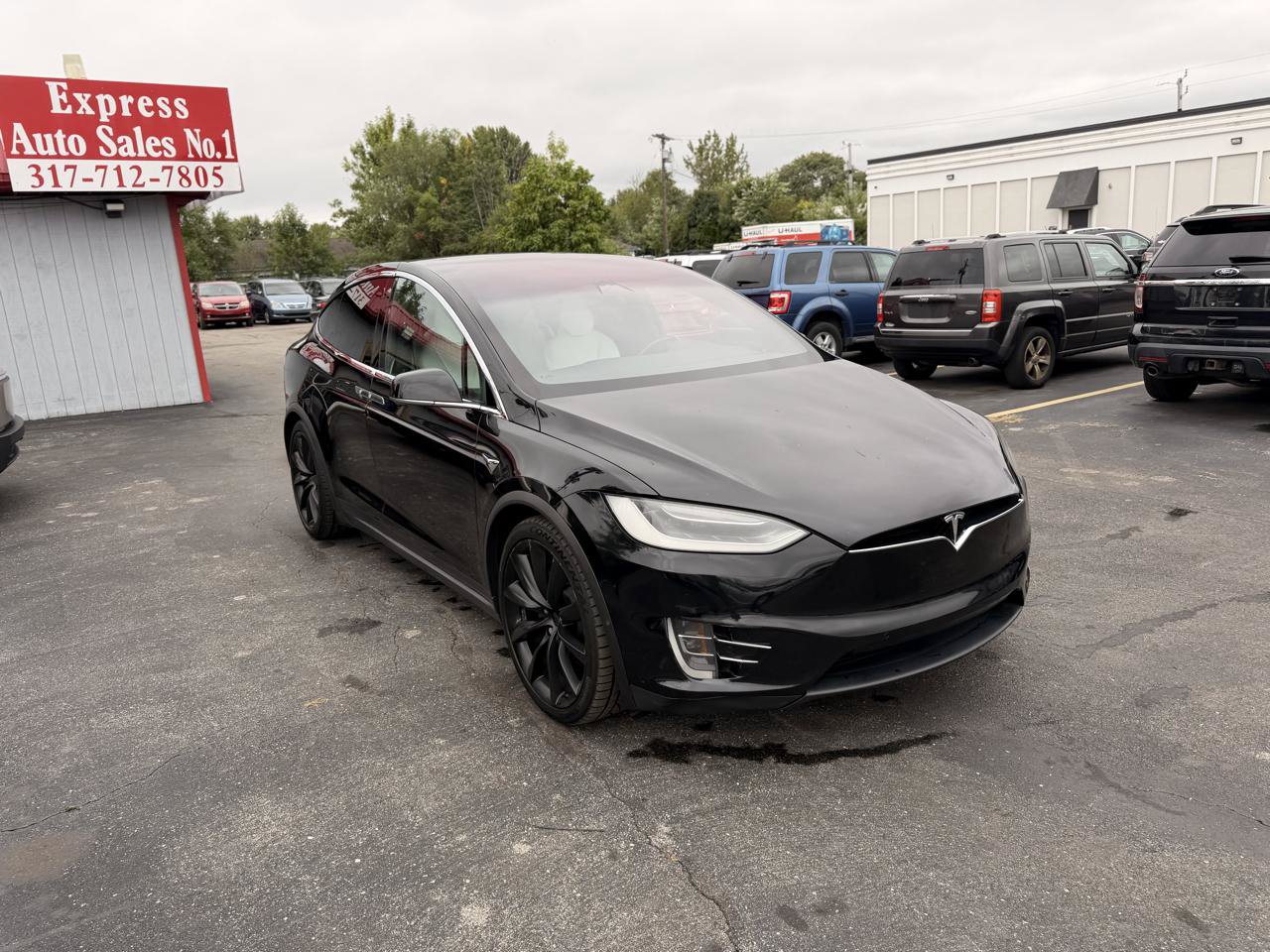 Used 2017 Tesla Model X 75D AWD/4WD image 5