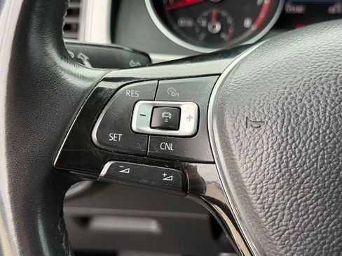 Used 2018 Volkswagen Atlas SEL w/ R-Line Package AWD/4WD image 16