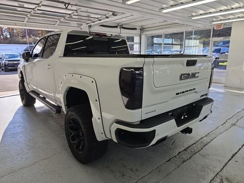 Used 2023 GMC Sierra 1500 AT4 w/ AT4 Premium Package image 3