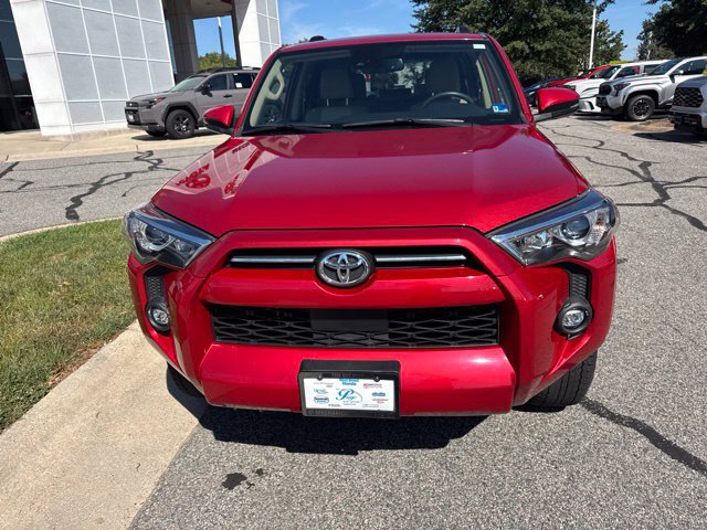 Used 2021 Toyota 4Runner SR5 Premium w/ Moonroof Package AWD/4WD image 4
