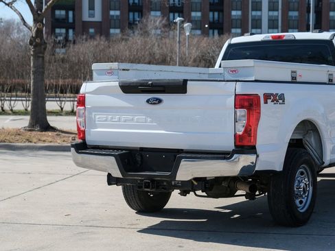 Used 2021 Ford F250 XL w/ Power Equipment Group image 26