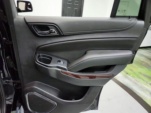 Used 2020 GMC Yukon SLE RWD image 27