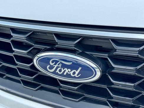 Certified 2023 Ford Escape ST-Line w/ Tech Pack #1 AWD/4WD image 15