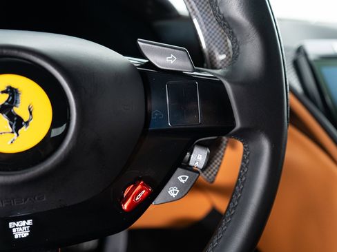 Used 2022 Ferrari Roma image 18