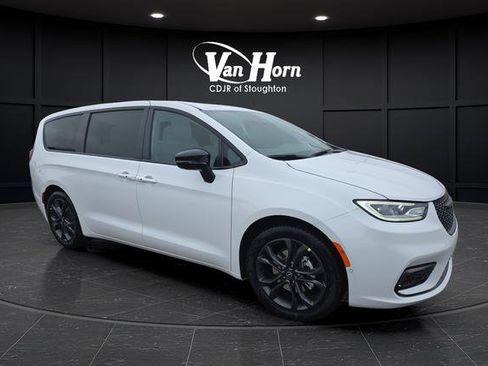 New 2026 Chrysler Pacifica Select image 43