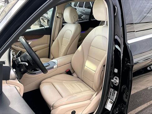 Used 2022 Mercedes-Benz GLC 300 4MATIC image 8