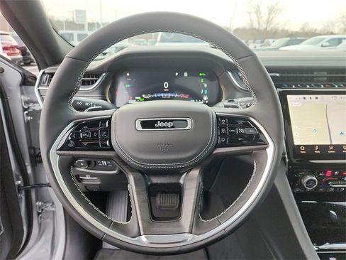 New 2024 Jeep Grand Cherokee Overland w/ Trailer Tow Package image 9