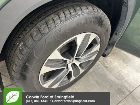 Used 2024 Toyota Highlander XLE image 44